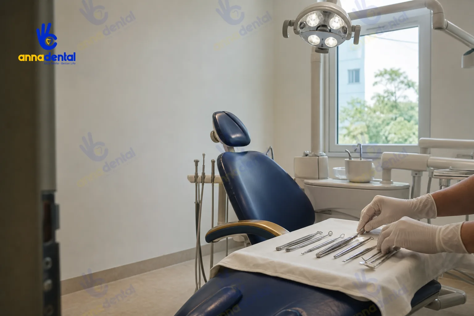 Bàn dụng cụ phẫu thuật implant thực tế với ánh sáng dịu