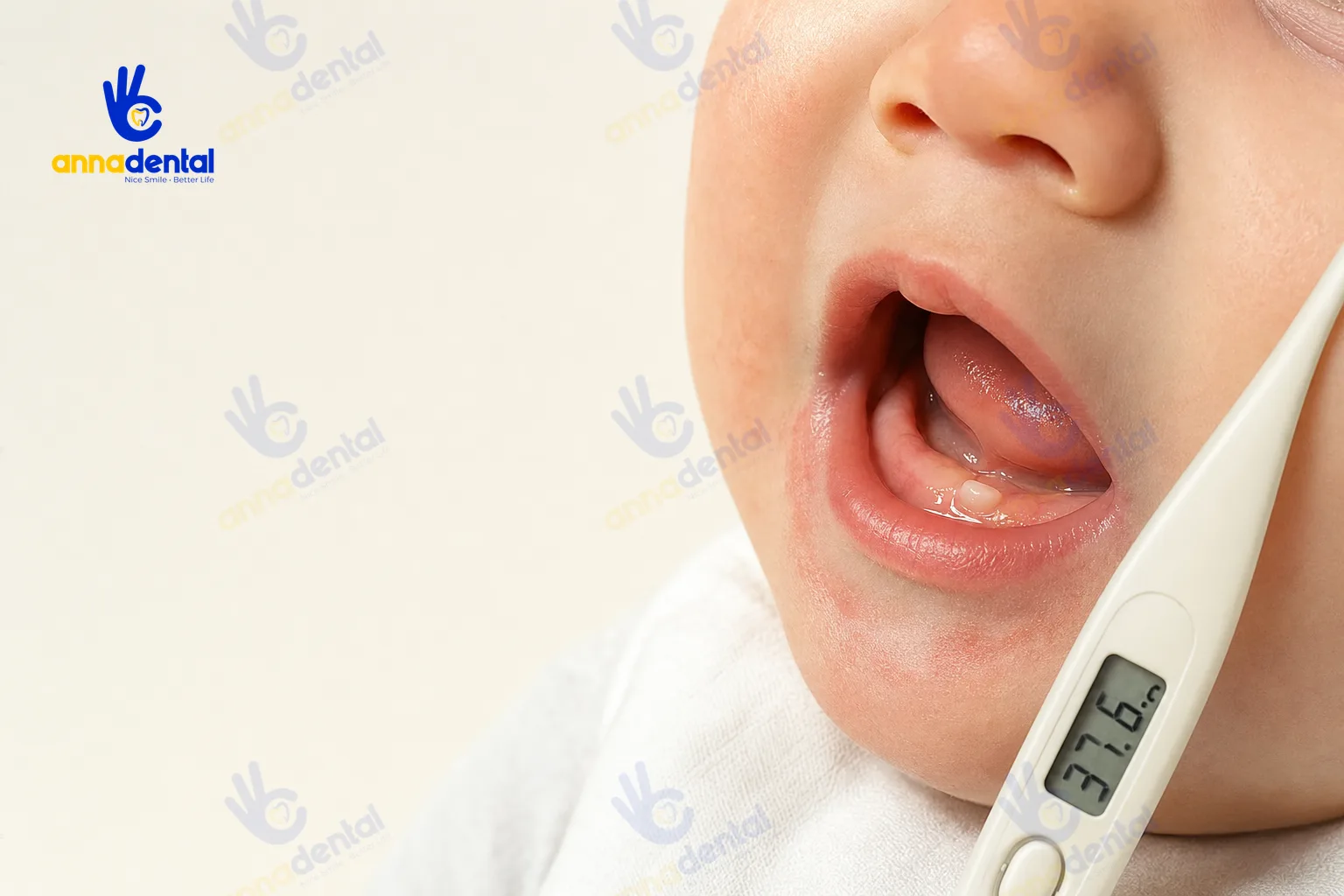 Trẻ sốt mọc răng bao nhiêu độ là bình thường và cần lo
